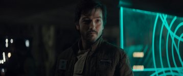 Diego Luna's photo