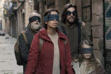 Bird Box Barcelona Movie Photo 705624