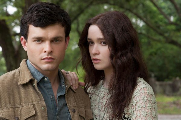 Beautiful Creatures Movie Photo 118703