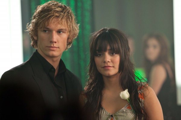 Alex Pettyfer Movie Photo 19340