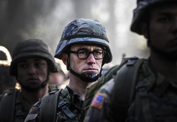 Snowden Movie Photo 205044