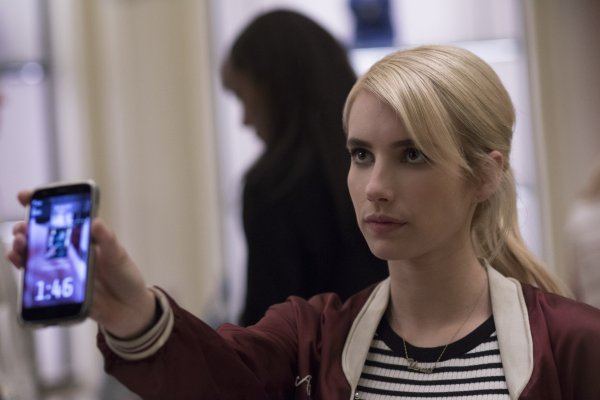 Emma Roberts Movie Photo 358659