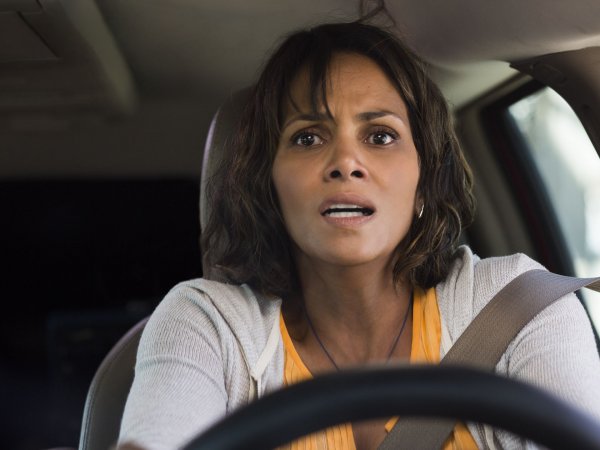 Halle Berry Movie Photo 367359