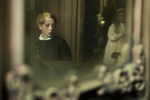 The Little Stranger Movie Photo 486710