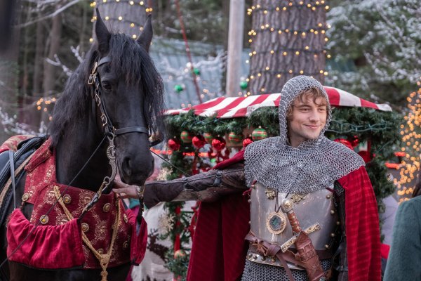 The Knight Before Christmas Movie Photo 548883