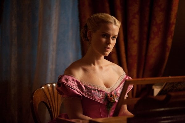 Alice Eve Movie Photo 63189