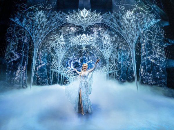 Frozen: The Hit Broadway Musical Movie Photo 819008