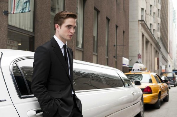 Robert Pattinson Movie Photo 97589