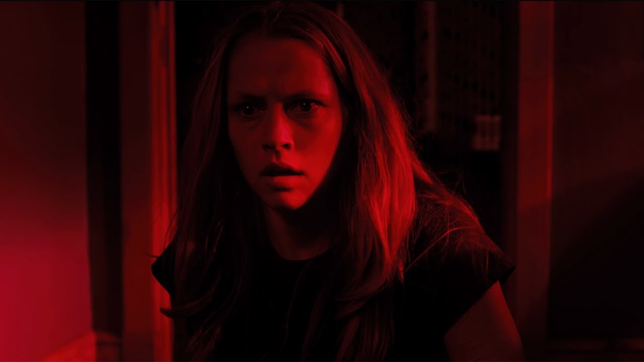 Lights Out Theatrical Trailer #2 Clip Image