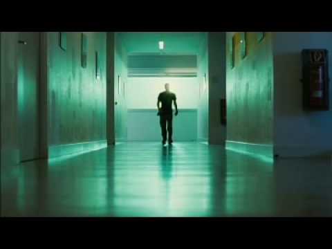 Featuring The Wave (2011) german trailer