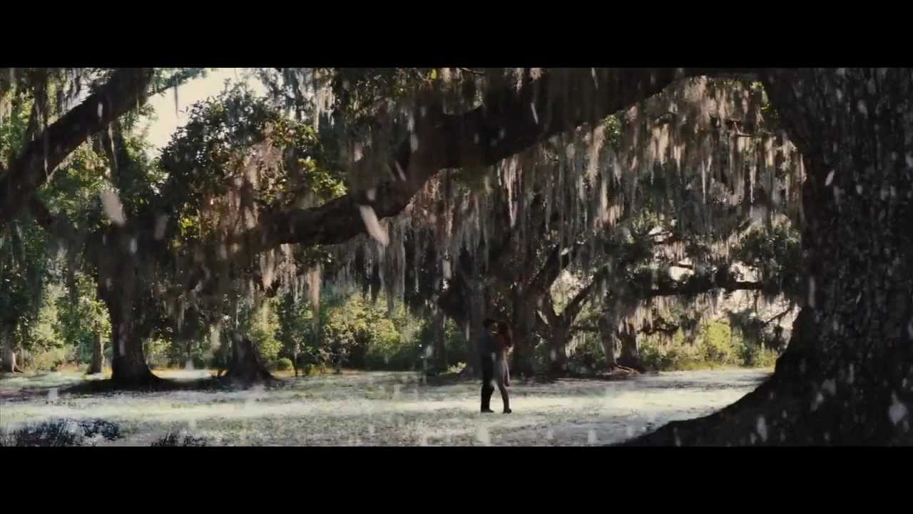 Featuring Beautiful Creatures (2013) tv spot #1