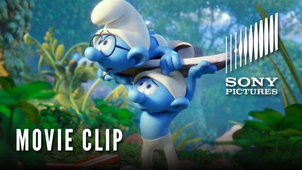  Clip: Smurf Boarding Clip Image