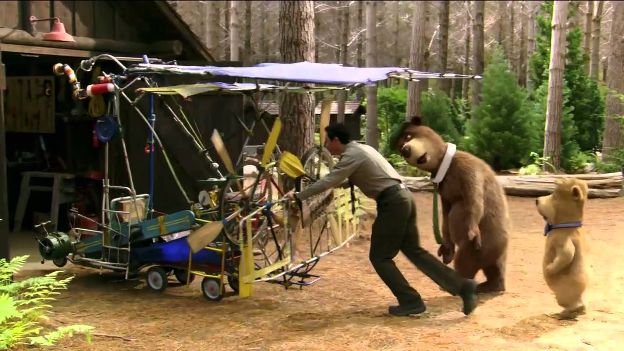 Featuring Yogi Bear (2010) tv spot #1