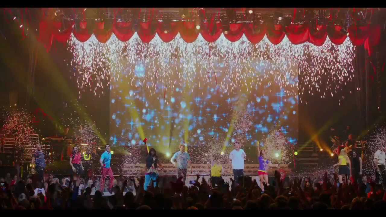 Featuring Glee: The 3D Concert Movie (2011) theatrical trailer